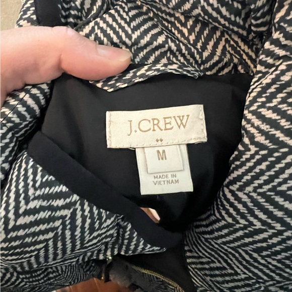 J.Crew Black/White/Gray Herringbone Quilted Puffer Zip-Up Vest, Size Medium - Picture 6 of 6